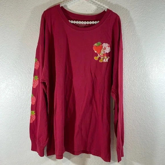 STRAWBERRY SHORTCAKE Crewneck Long Sleeve Trendy Plus Size T-Shirt Size 3XL NEW - Picture 3 of 6